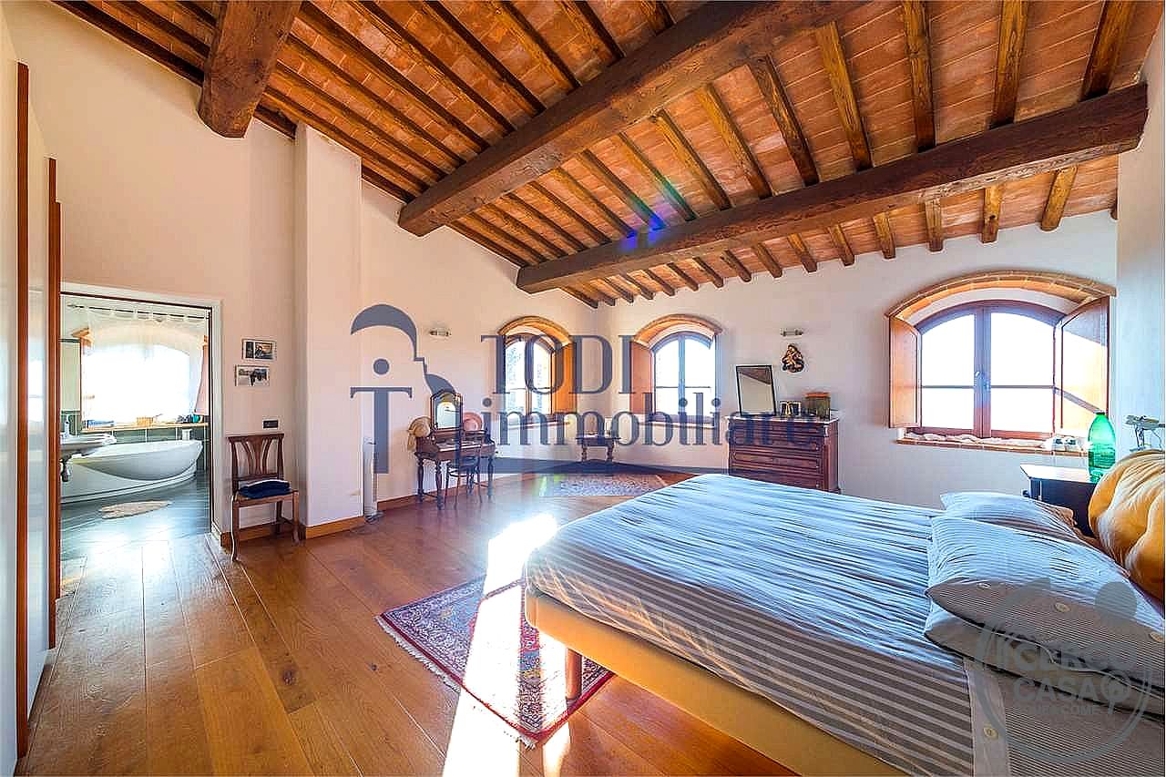 VILLA VENDITA TODI · foto 11