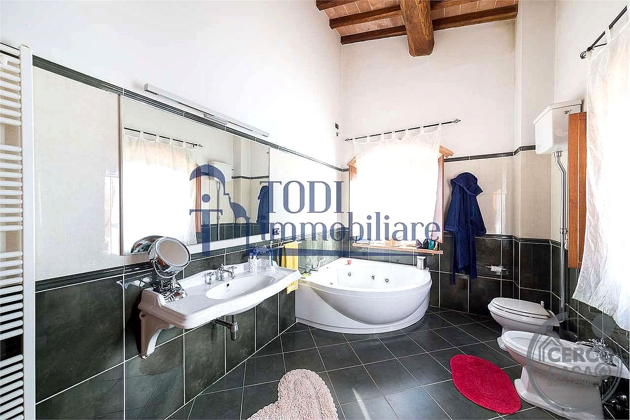 VILLA VENDITA TODI · foto 8