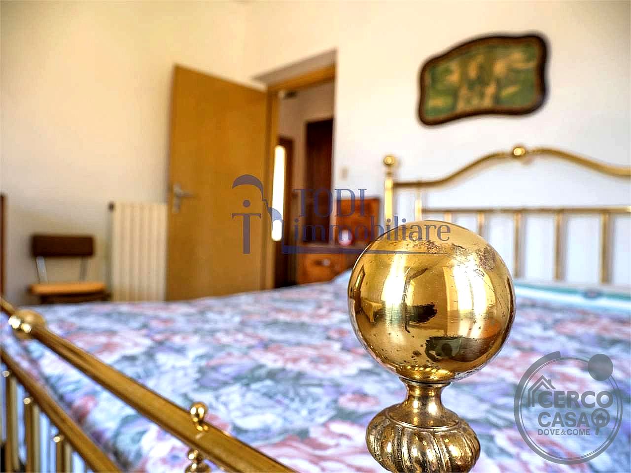 PORZIONE DI CASA VENDITA TODI · foto 12