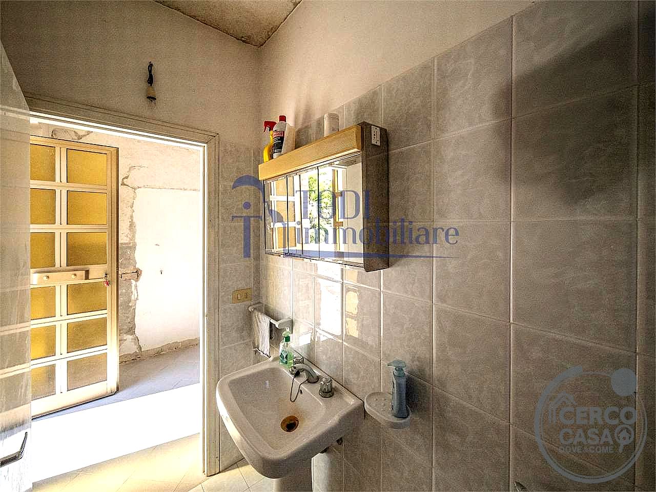 PORZIONE DI CASA VENDITA TODI · foto 4