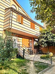 VILLA A SCHIERA VENDITA SAN GEMINI · foto 24