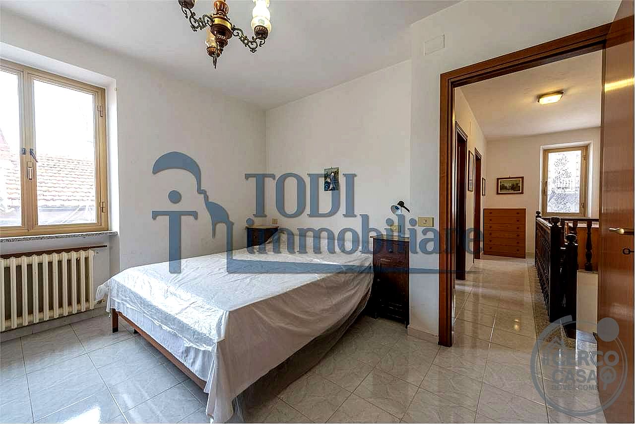 PORZIONE DI CASA VENDITA TODI · foto 7