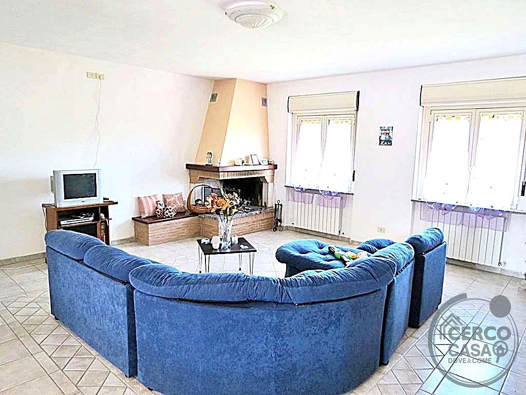 VILLA VENDITA BASCHI · foto 34