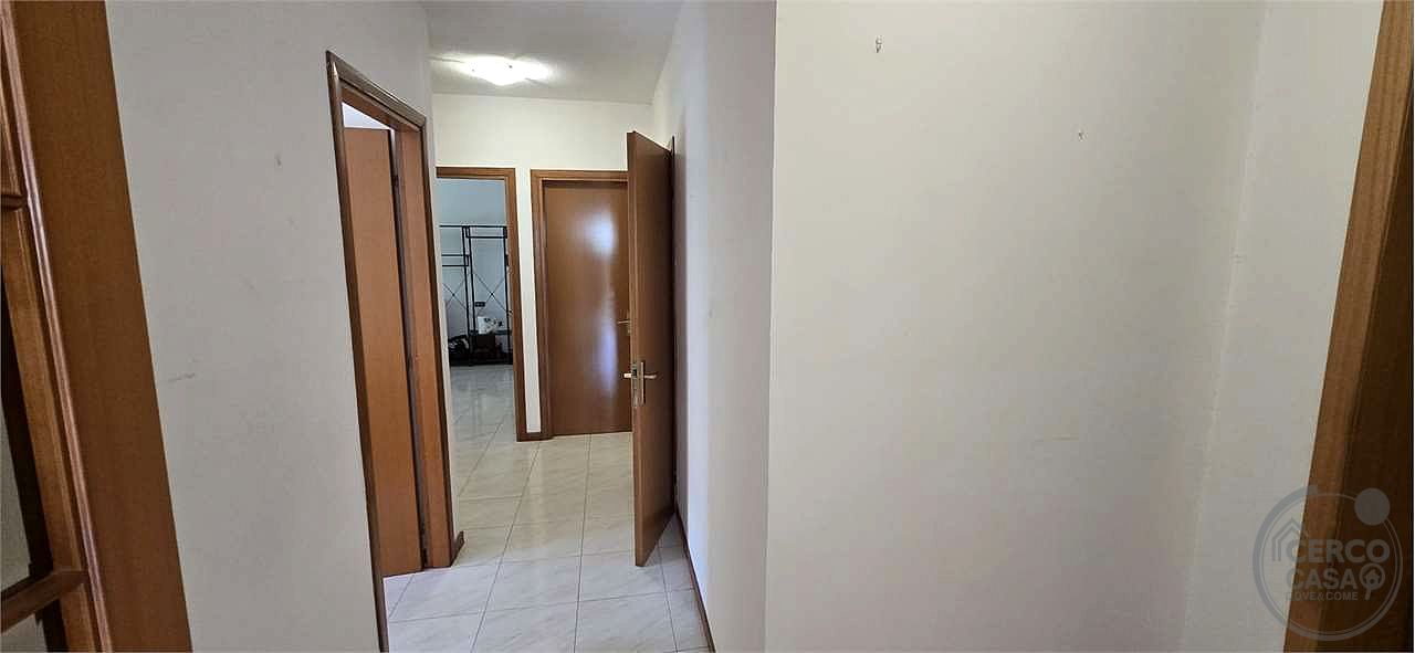 *APPARTAMENTO PANORAMICO CON GIARDINO E TERRAZZA – LACUGNANO, PERUGIA*