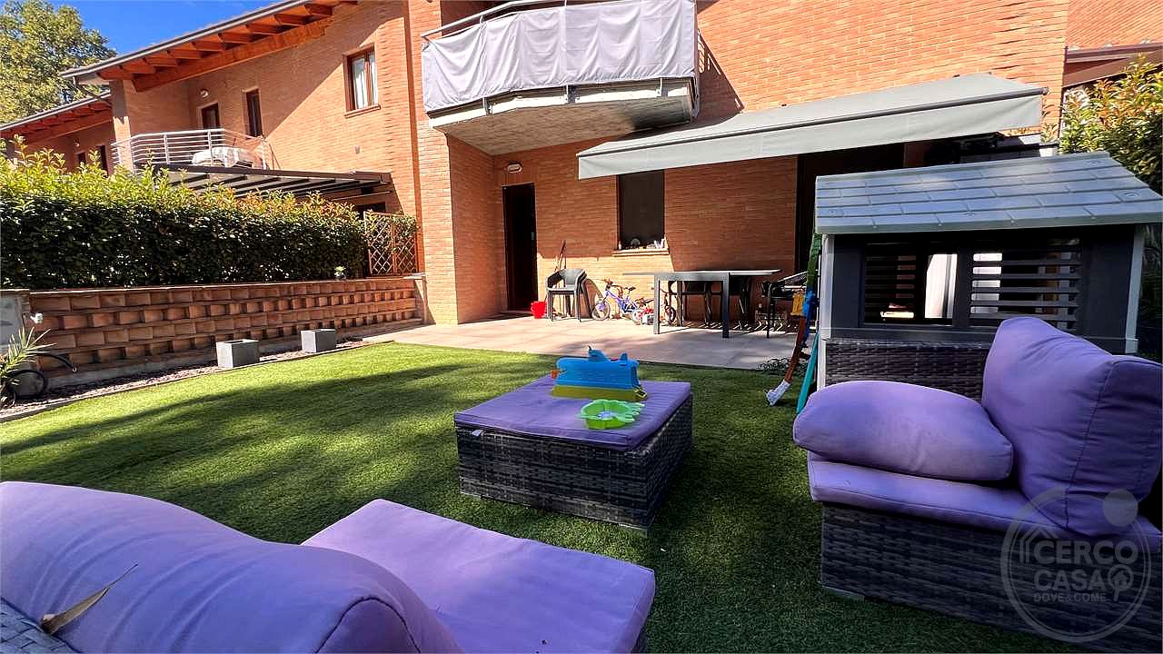 Mantignana – Trilocale con ingresso indipendente e doppio giardino
