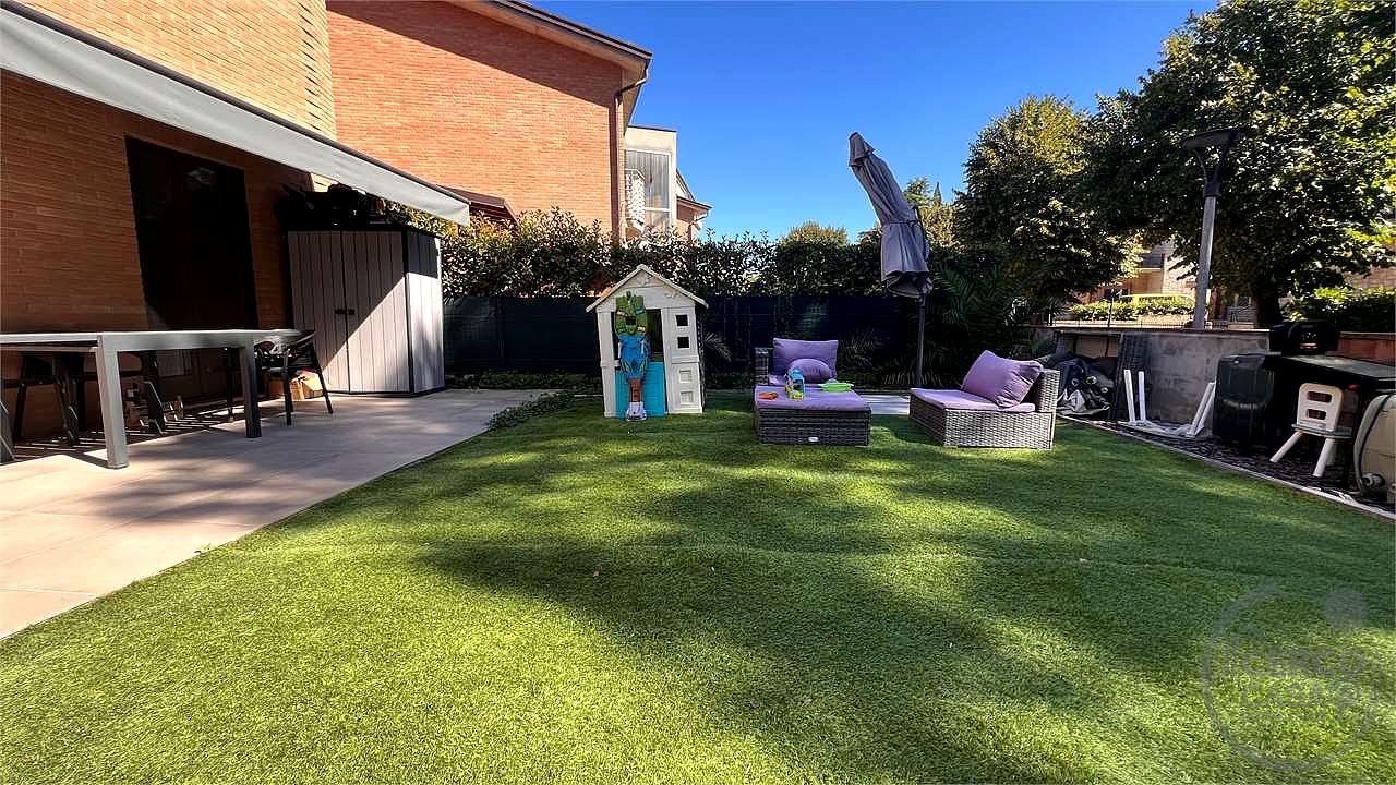 Mantignana – Trilocale con ingresso indipendente e doppio giardino