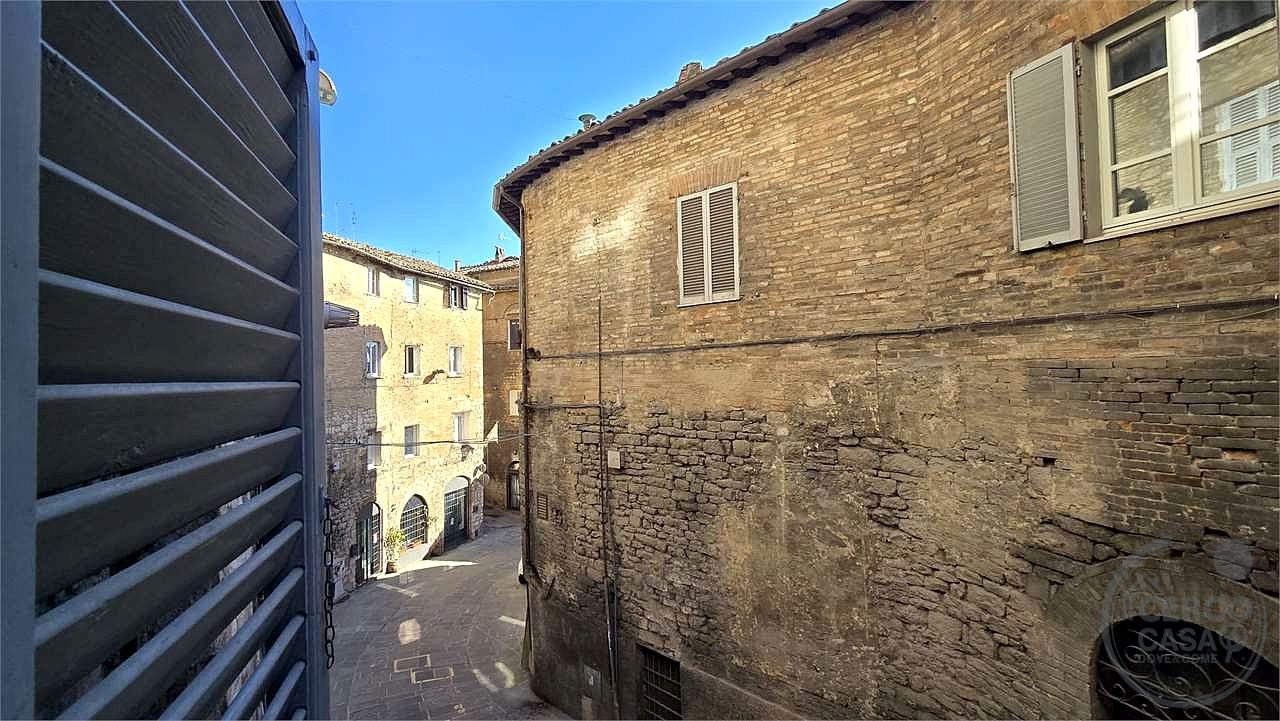 Appartamento Trilocale in Vendita nel Centro Storico di Perugia – Via San Giacomo
