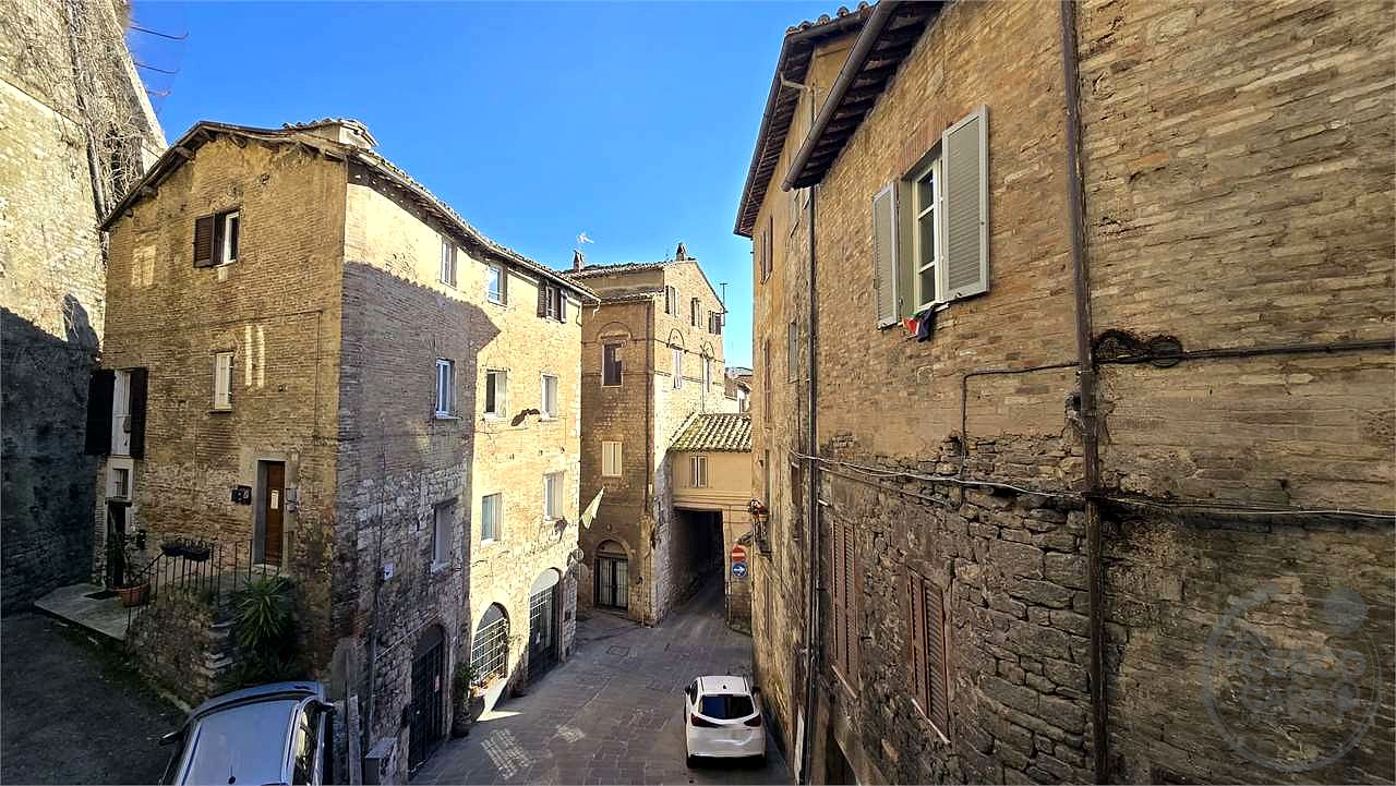 Appartamento Trilocale in Vendita nel Centro Storico di Perugia – Via San Giacomo