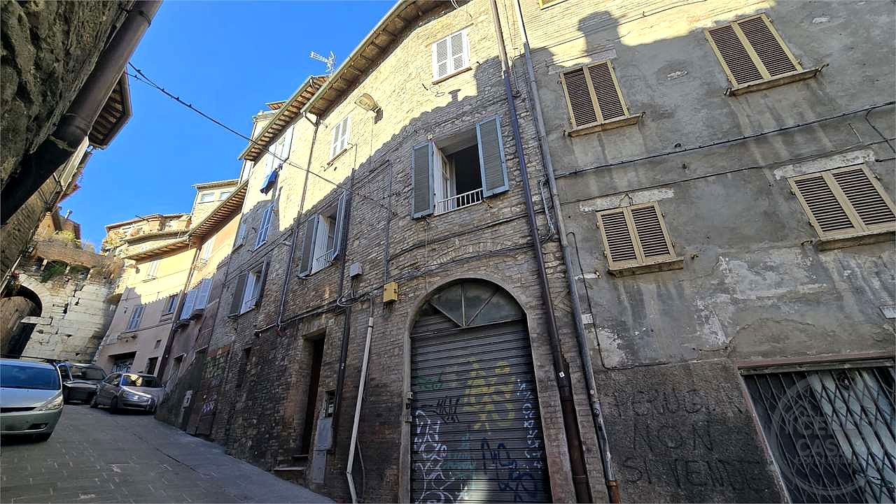 Appartamento Trilocale in Vendita nel Centro Storico di Perugia – Via San Giacomo