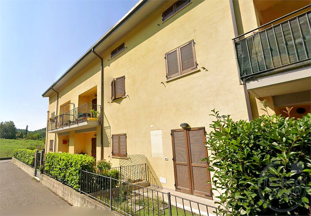Cenerente, appartamento su due livelli con ingresso semi-indipendente