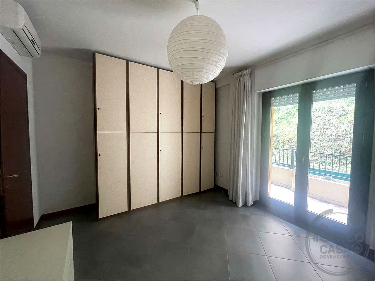Bilocale arredato con balcone