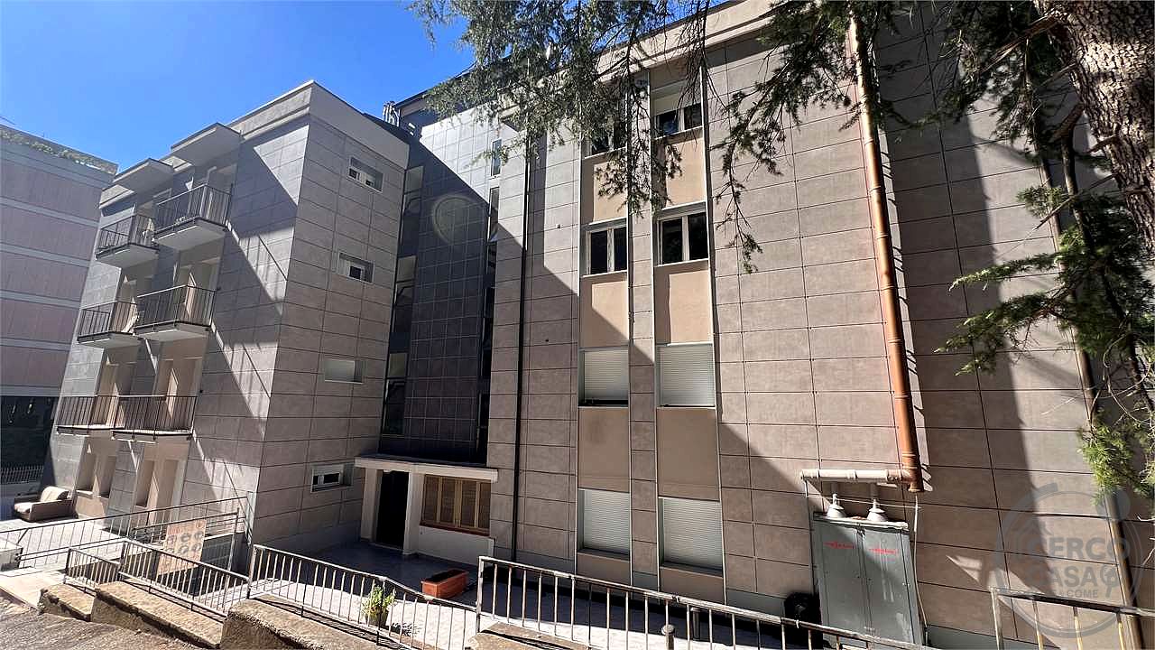 Appartamento 215 MQ con doppio accesso