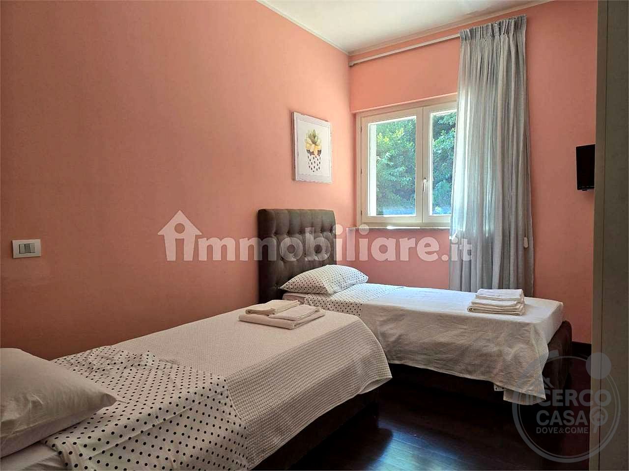ESCLUSIVA VILLA PANORAMICA CON PISCINA, PARCO PRIVATO E AREA WELLNESS