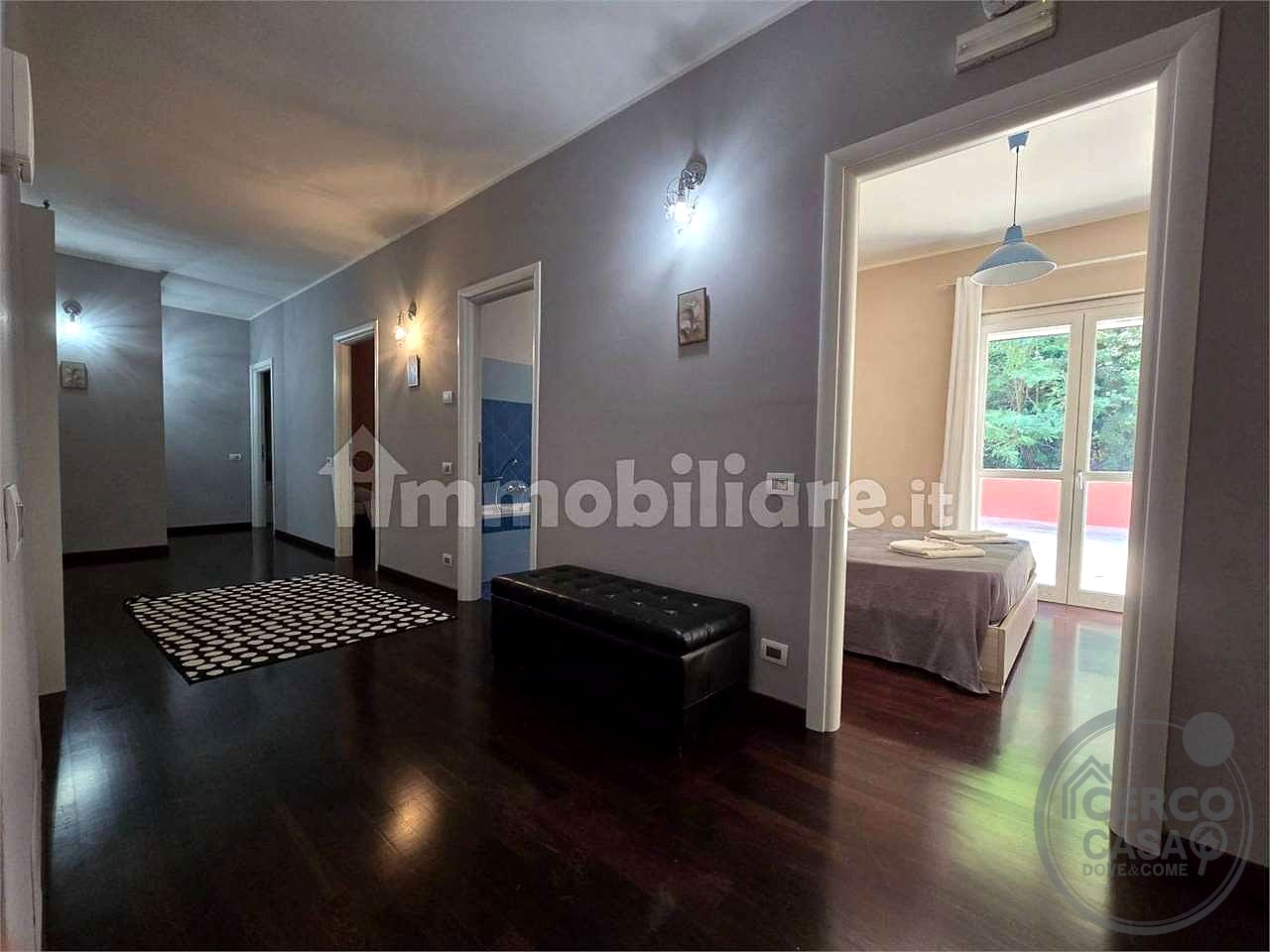 ESCLUSIVA VILLA PANORAMICA CON PISCINA, PARCO PRIVATO E AREA WELLNESS