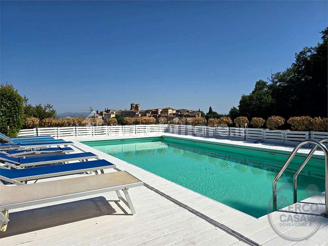 ESCLUSIVA VILLA PANORAMICA CON PISCINA, PARCO PRIVATO E AREA WELLNESS