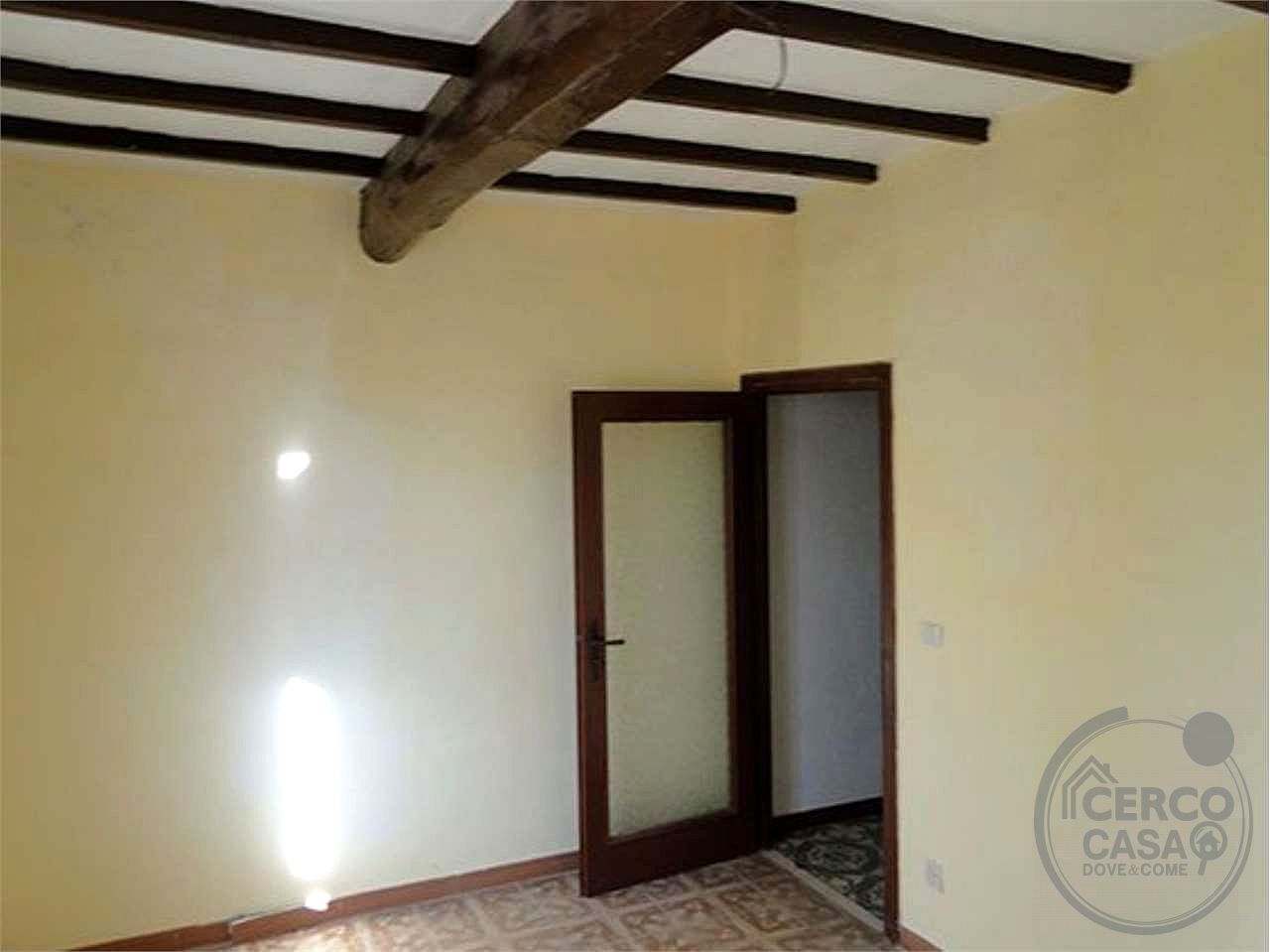 TODI - ILCI - CASA INDIPENDENTE CON GIARDINO