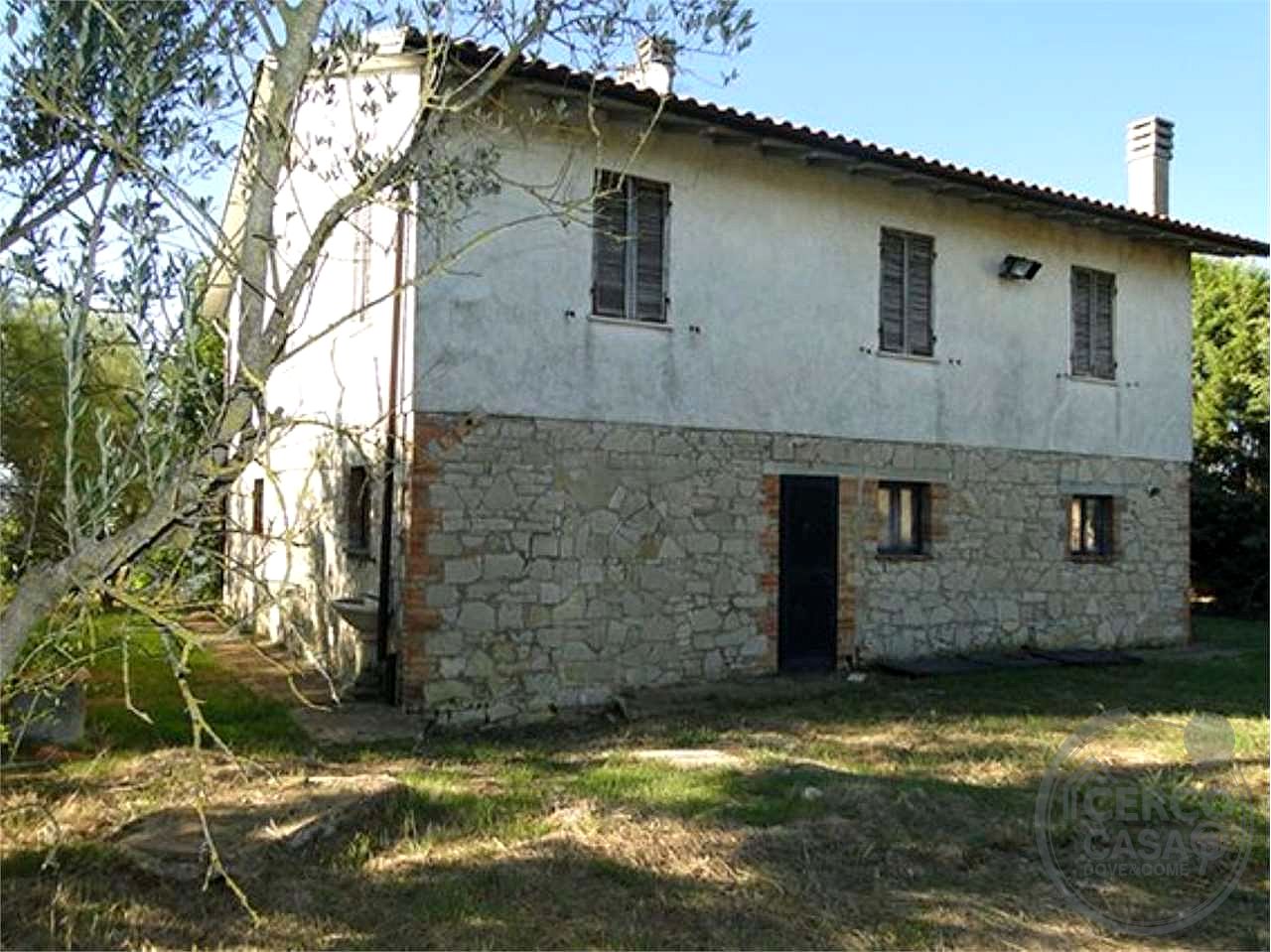 TODI - ILCI - CASA INDIPENDENTE CON GIARDINO