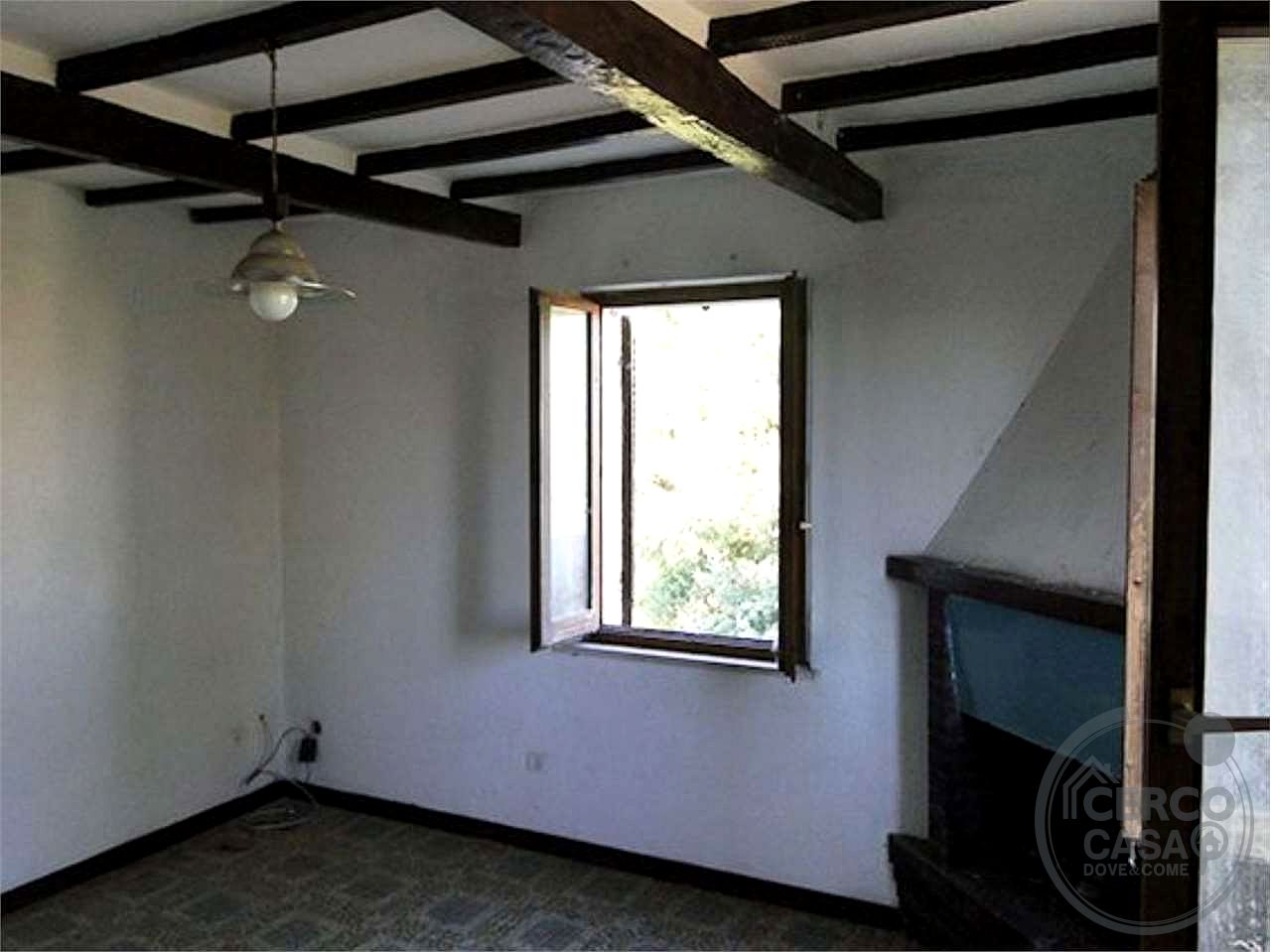 TODI - ILCI - CASA INDIPENDENTE CON GIARDINO