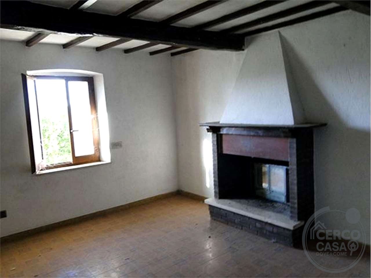 TODI - ILCI - CASA INDIPENDENTE CON GIARDINO