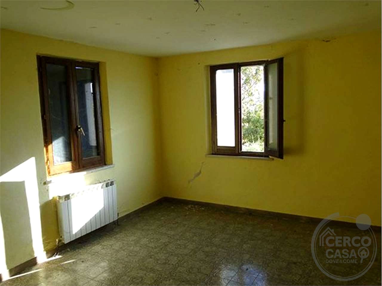 TODI - ILCI - CASA INDIPENDENTE CON GIARDINO