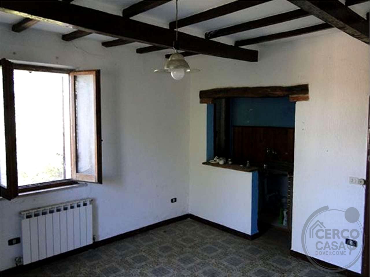TODI - ILCI - CASA INDIPENDENTE CON GIARDINO
