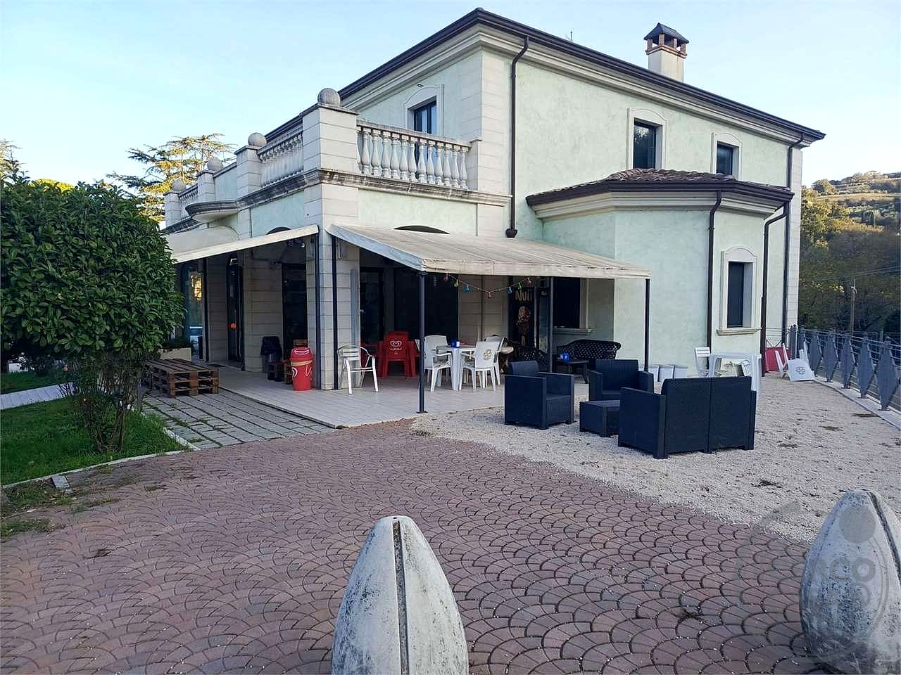 COLLAZZONE - ACQUASANTA - COMPLESSO IMMOBILIARE