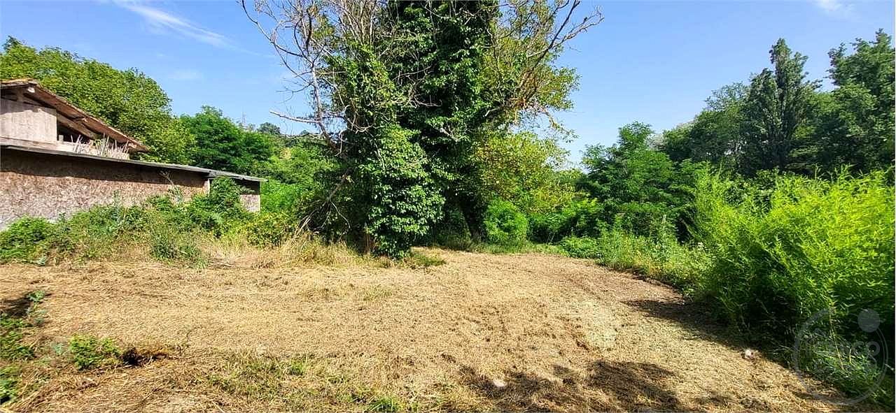 ACQUASPARTA - CASALE CON TERRENO