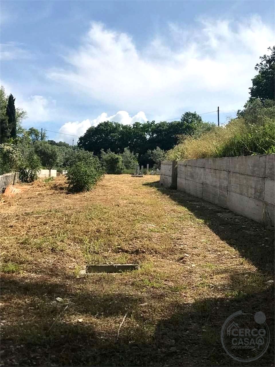 FOLIGNO - CARPELLO - TERRENO EDIFICABILE