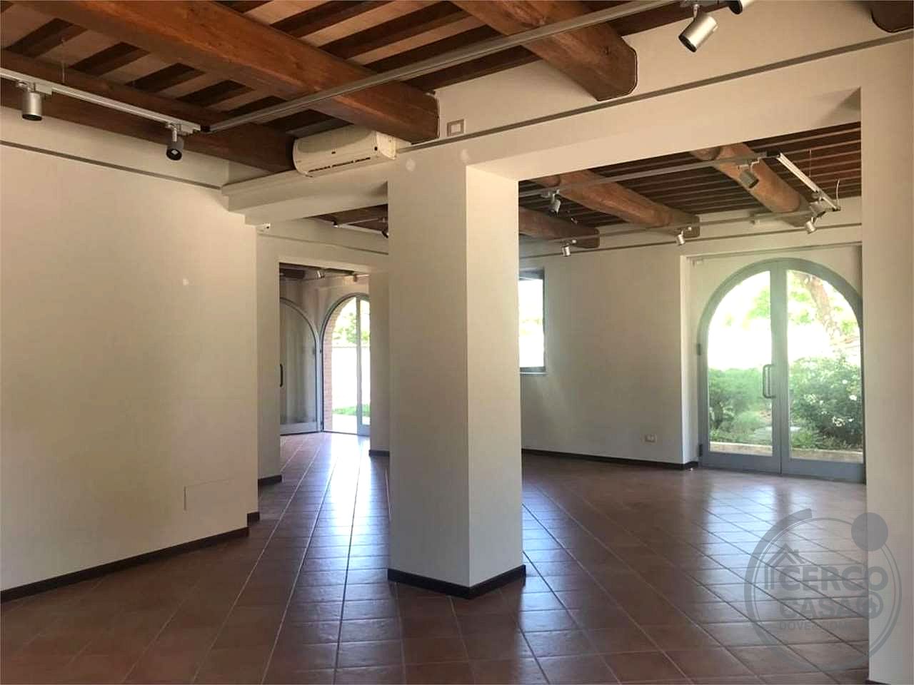 BASTIA UMBRA - LOCALE COMMERCIALE