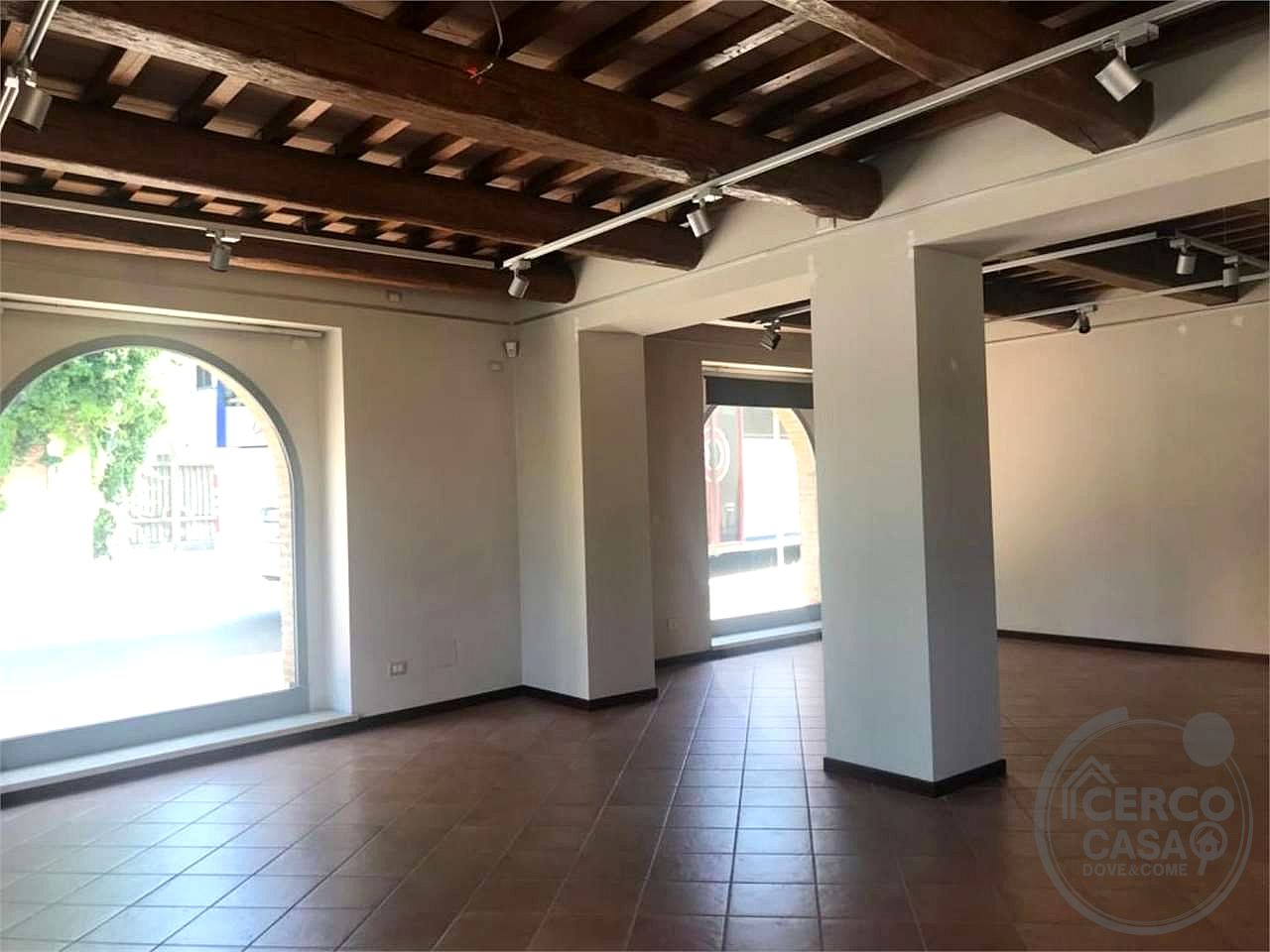 BASTIA UMBRA - LOCALE COMMERCIALE