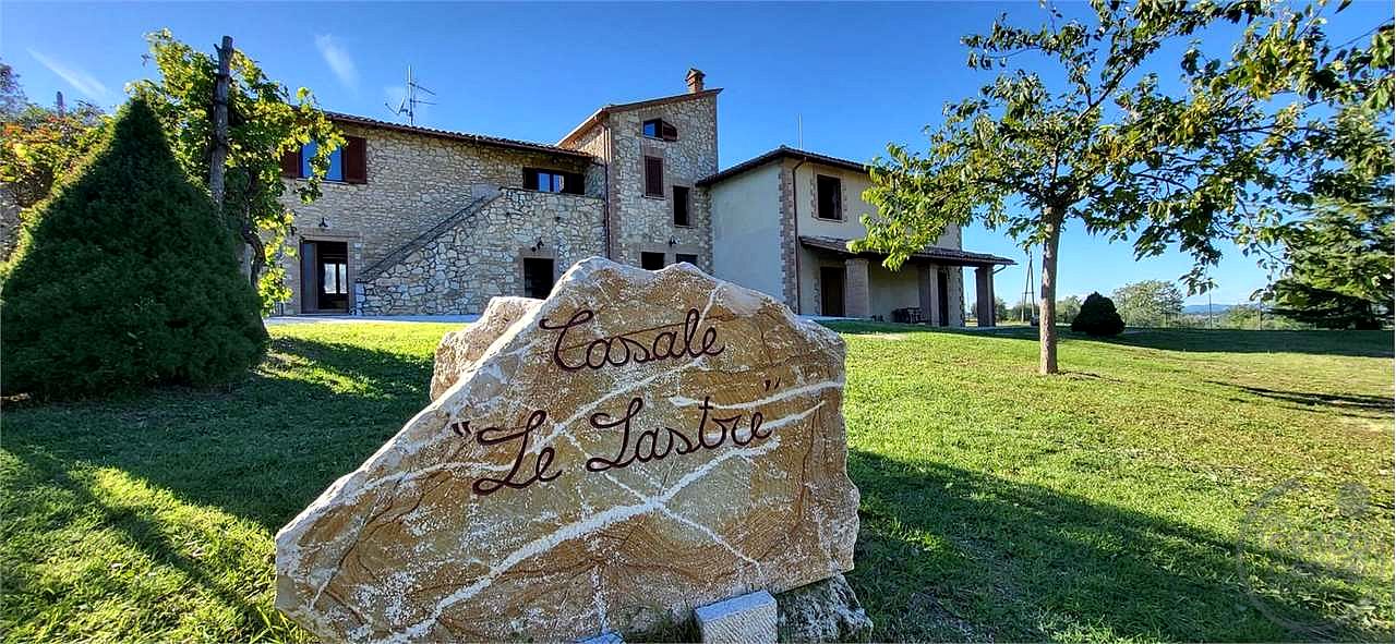 ACQUASPARTA - PORTARIA: VILLA INDIPENDENTE