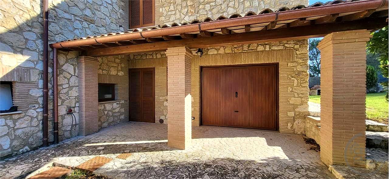 ACQUASPARTA - PORTARIA: VILLA INDIPENDENTE