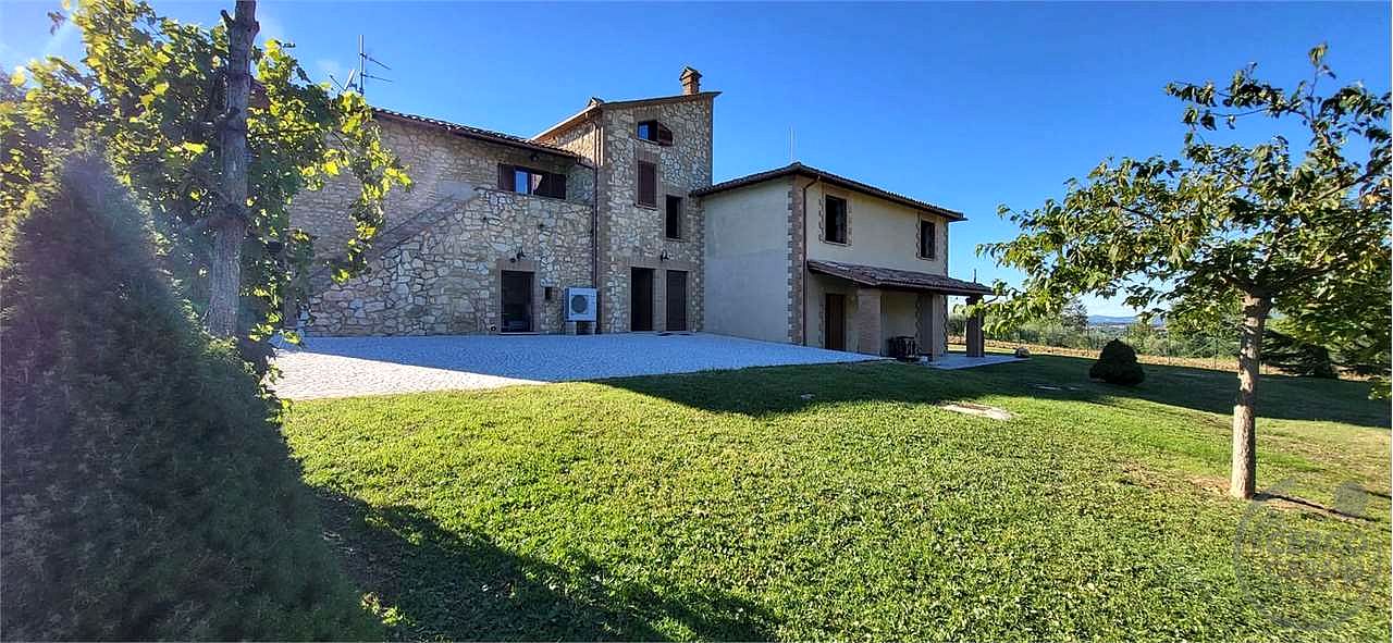 ACQUASPARTA - PORTARIA: VILLA INDIPENDENTE