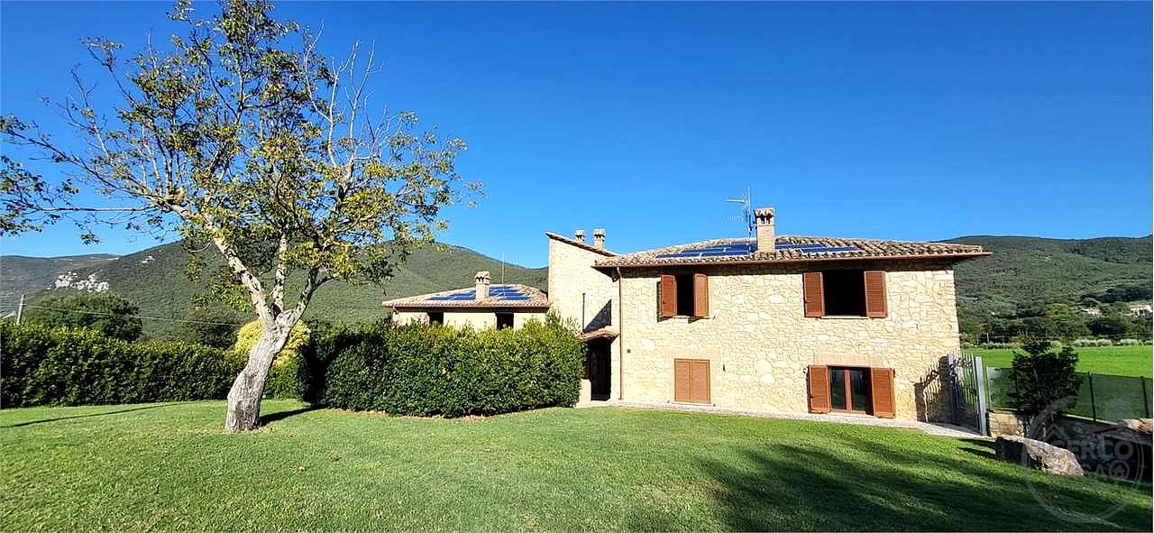 ACQUASPARTA - PORTARIA: VILLA INDIPENDENTE