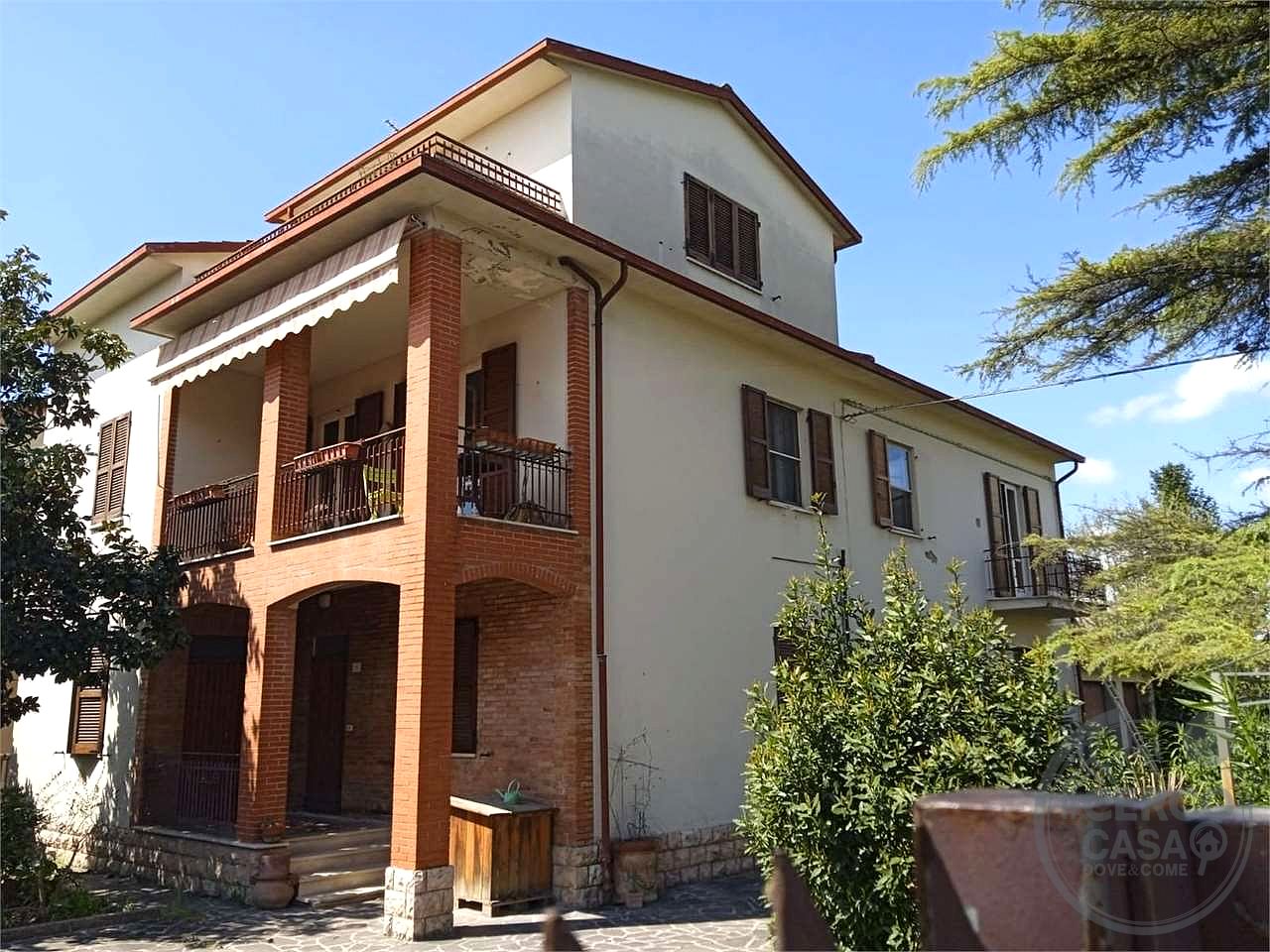 BASTIA: CASA INDIPENDENTE CON GIARDINO ESCLUSIVO
