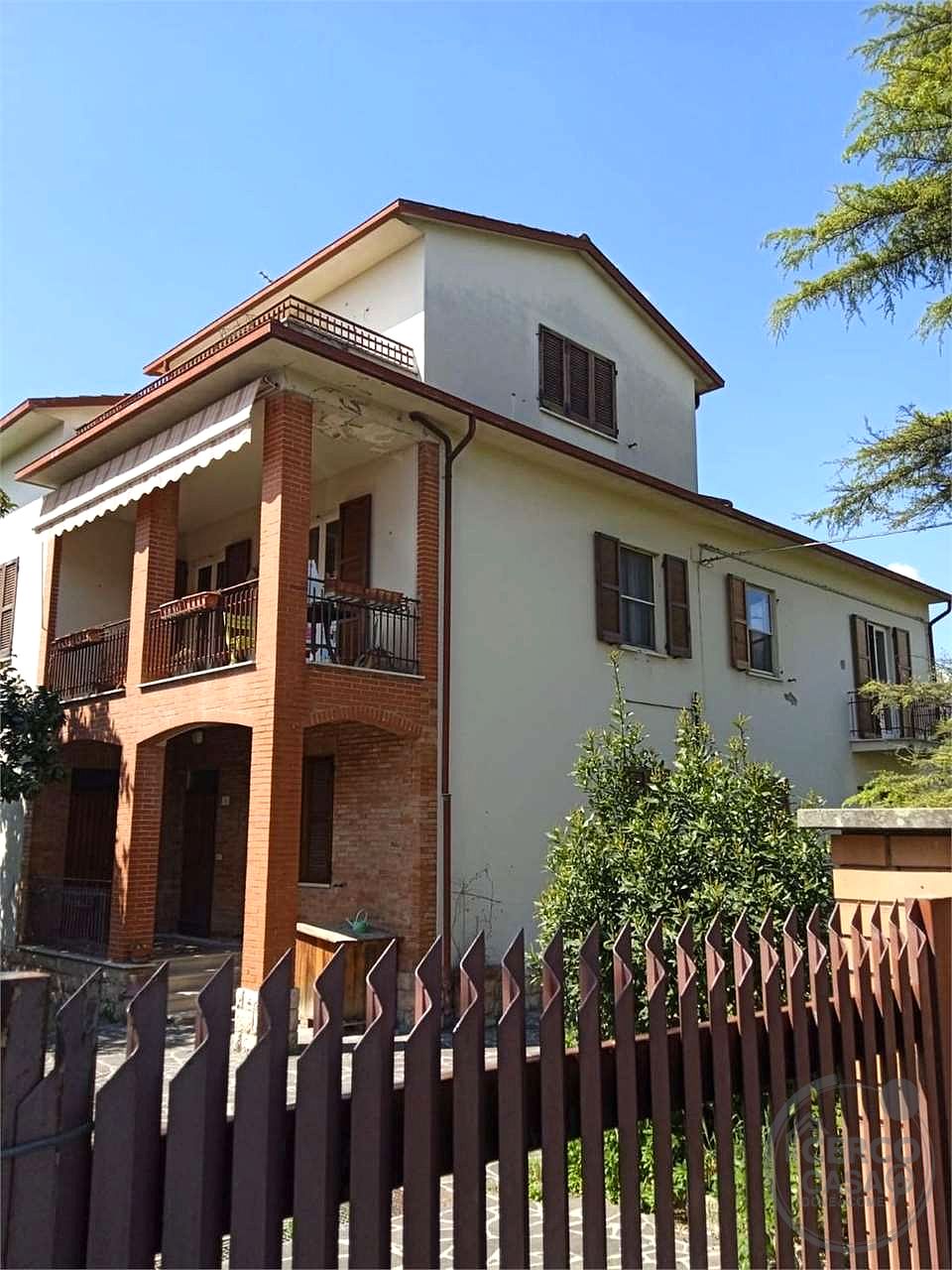 BASTIA: CASA INDIPENDENTE CON GIARDINO ESCLUSIVO