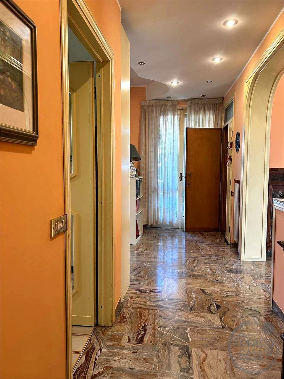 BASTIA: CASA INDIPENDENTE CON GIARDINO ESCLUSIVO