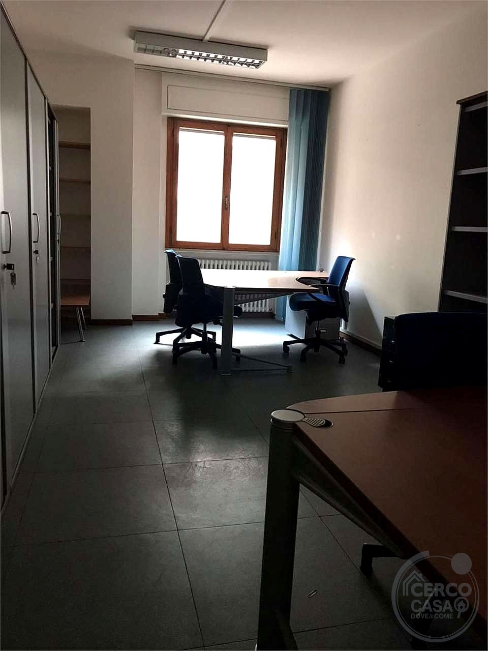 PERUGIA - CENTRALE: UFFICIO ARREDATO