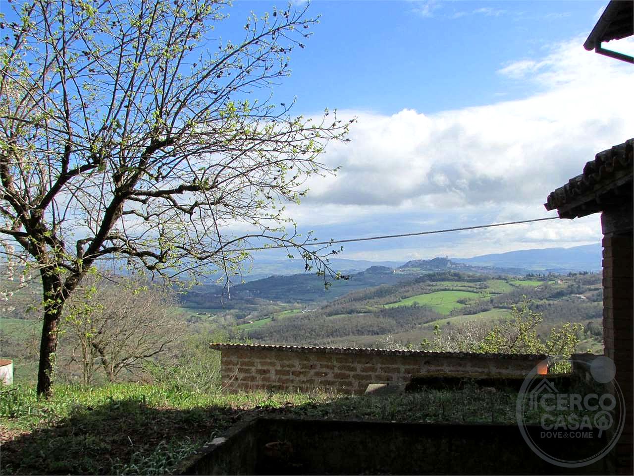 ASPROLI:CIELO-TERRA CON GIARDINO E CORTE ESCLUSIVA