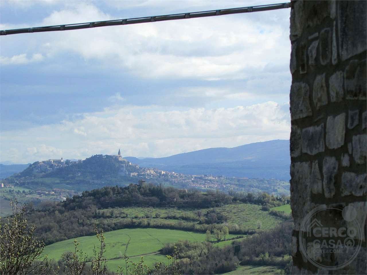 ASPROLI:CIELO-TERRA CON GIARDINO E CORTE ESCLUSIVA