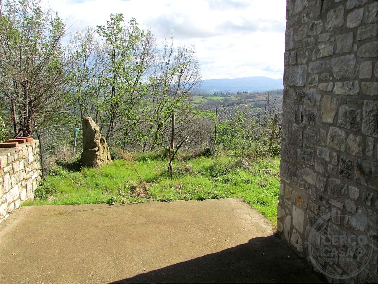 ASPROLI:CIELO-TERRA CON GIARDINO E CORTE ESCLUSIVA