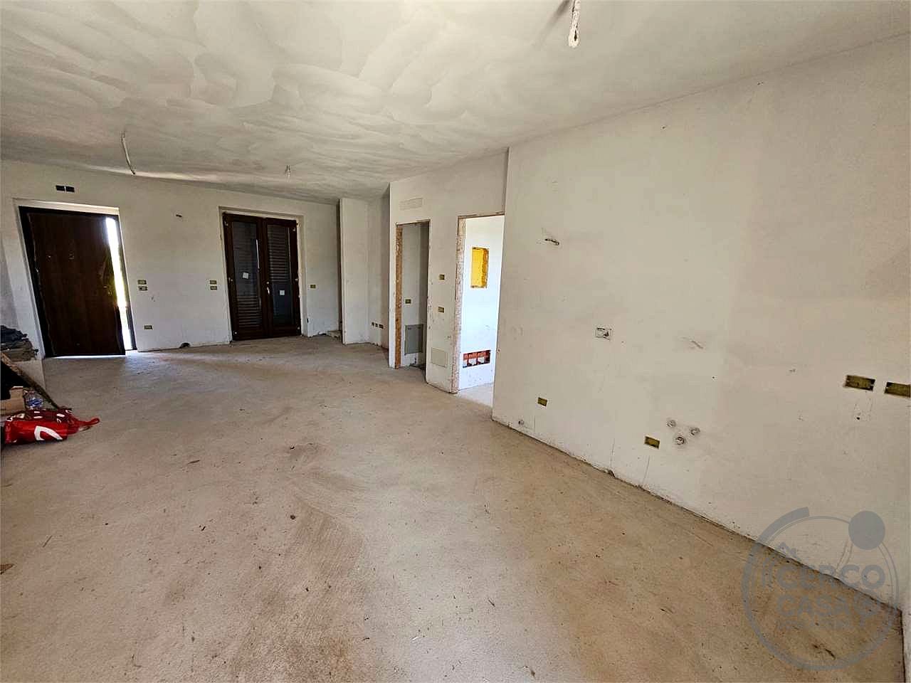 GUALDO CATTANEO - SAN TERENZIANO - VILLA A SCHIERA