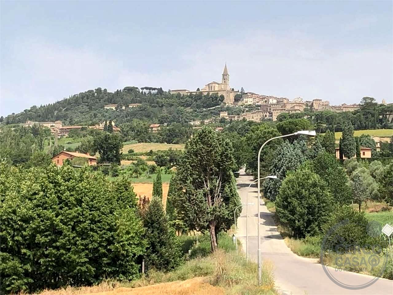 TODI - TERRENO EDIFICABILE