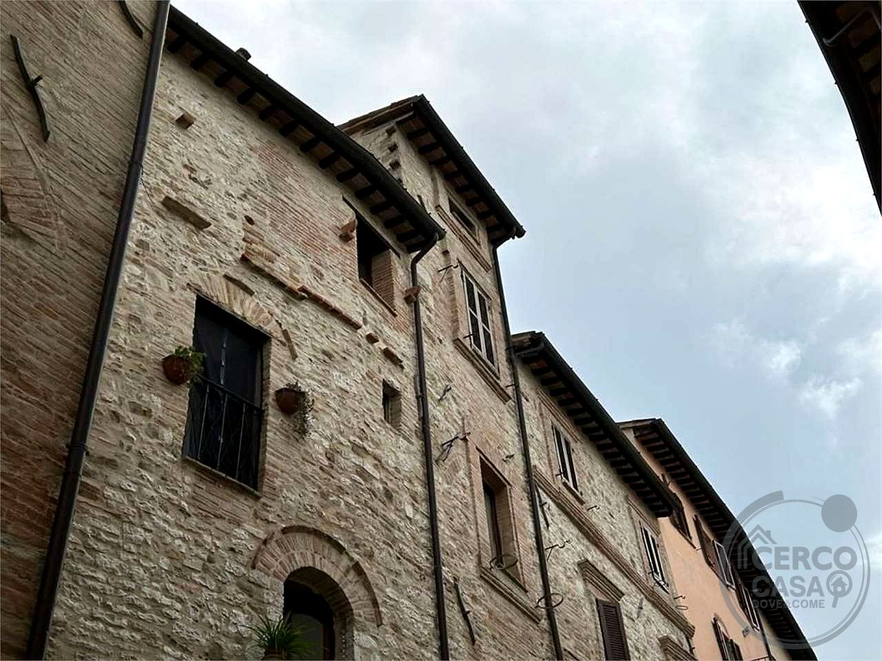 NOCERA UMBRA - APPARTAMENTO IN CENTRO STORICO