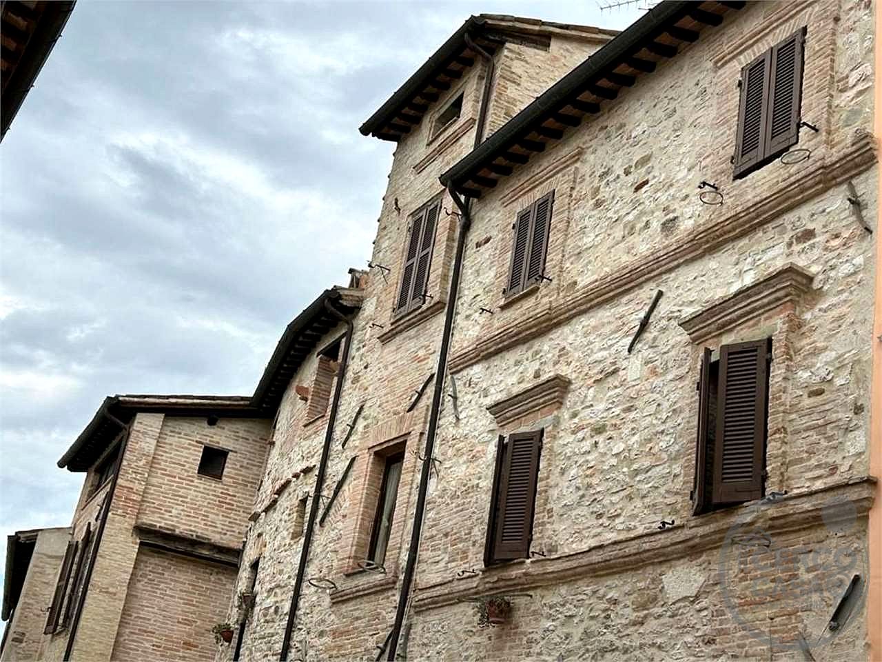 NOCERA UMBRA - APPARTAMENTO IN CENTRO STORICO