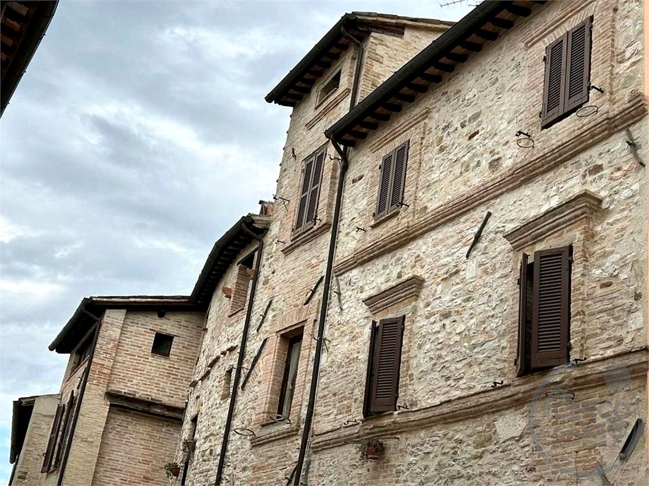NOCERA UMBRA - APPARTAMENTO IN CENTRO STORICO