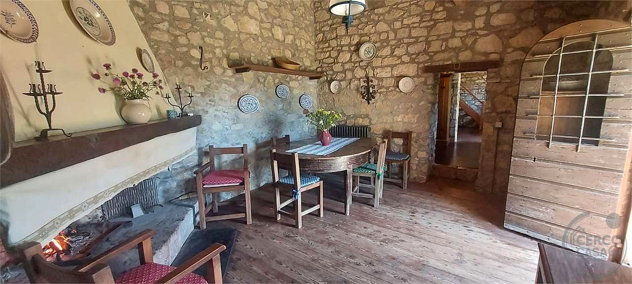ANTICA PIEVE RISTRUTTURATA CON TERRENO