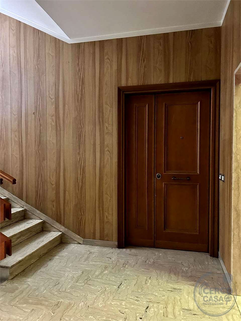 AMPIO APPARTAMENTO AL PIANO PRIMO