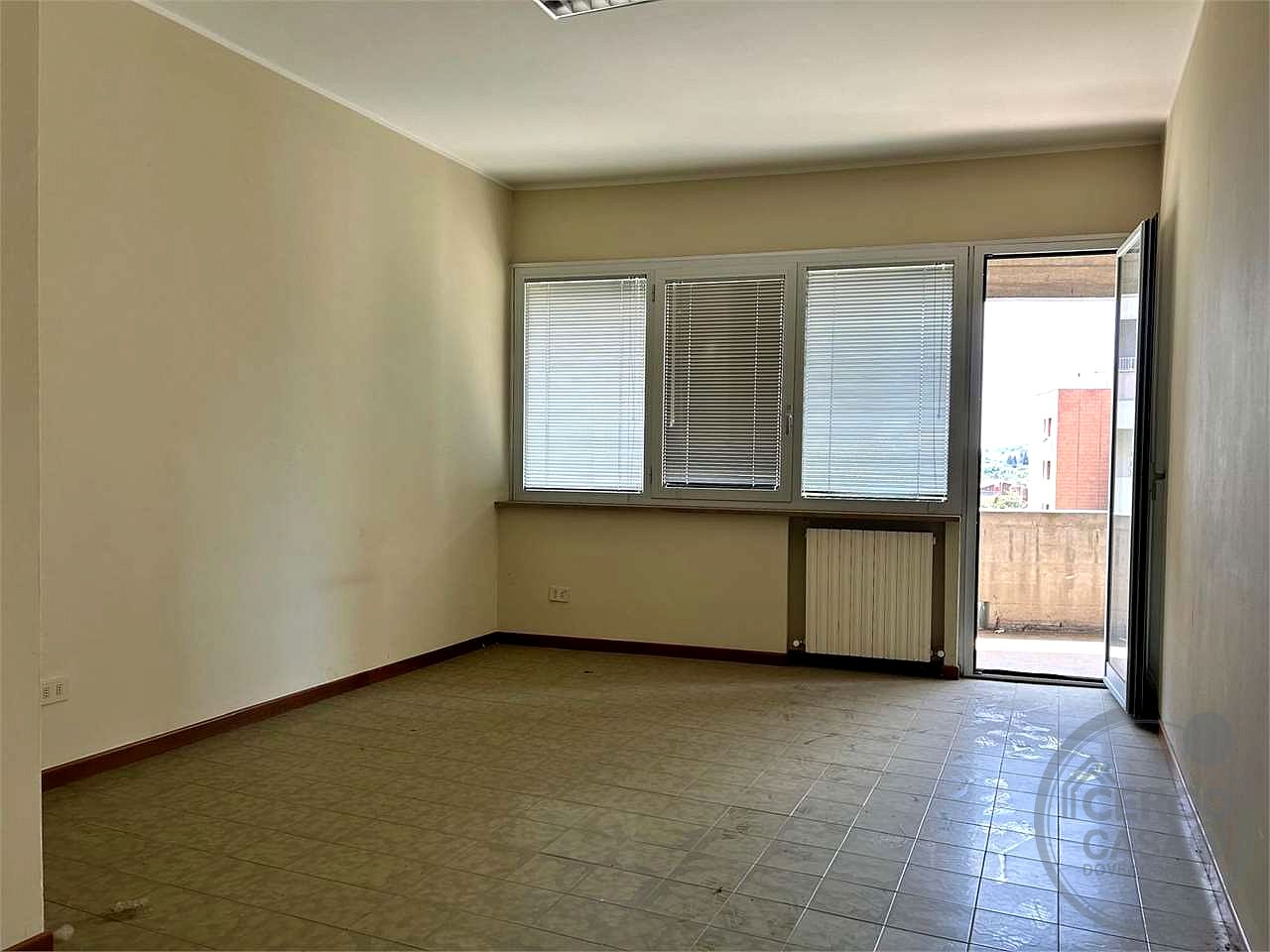 AMPIO APPARTAMENTO AL PIANO PRIMO