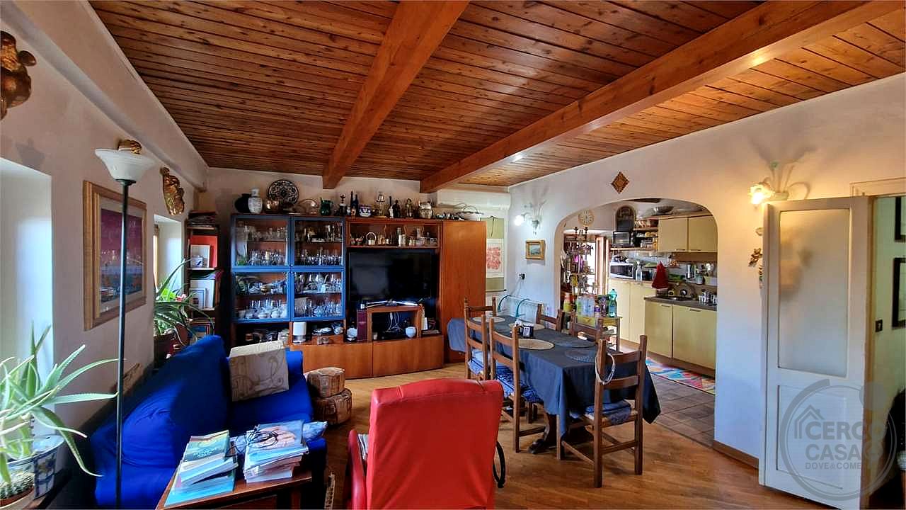 TODI – APPARTAMENTO AL TERZO ED ULTIMO PIANO